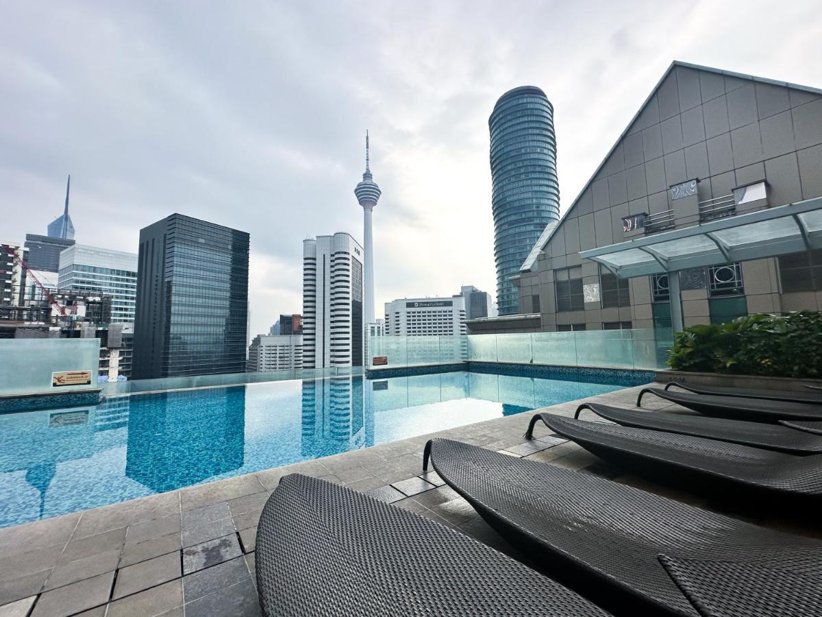 Klcc Suites By Nhb Kuala Lumpur Exterior foto